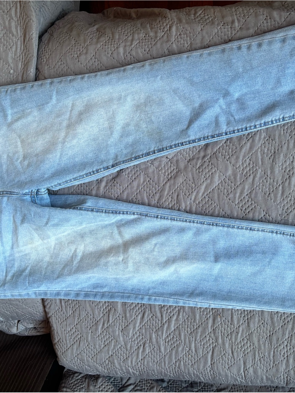 Fashion Nova Light Wash Ankle Crop Jeans
